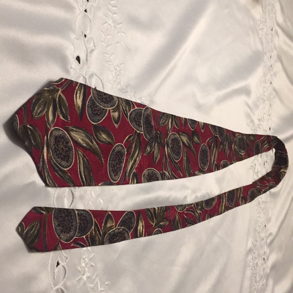 Beautiful Talbots for studio tie - Picture 2 of 4
